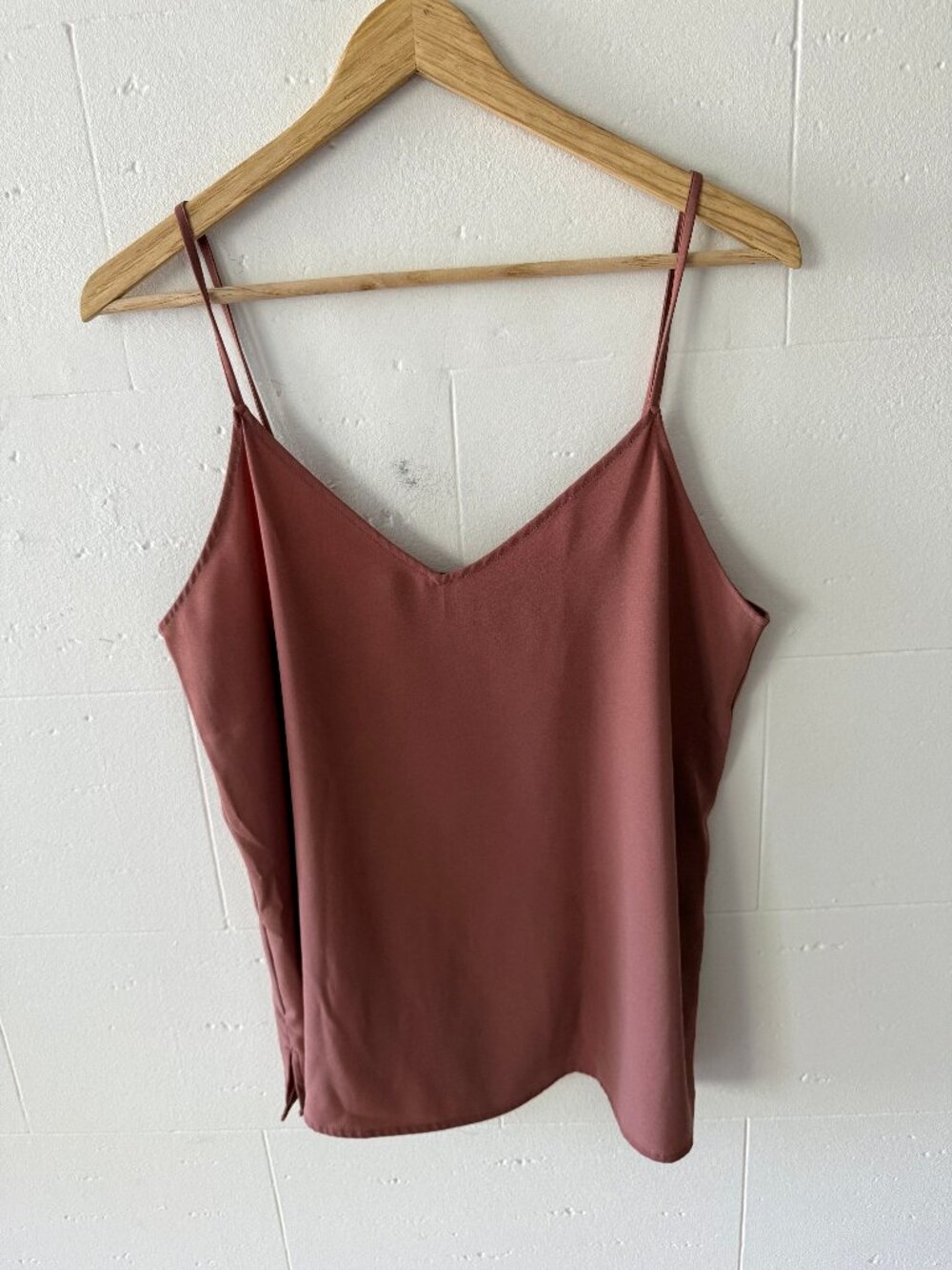 Uniqlo | Simple Sanity Tank Top | Medium